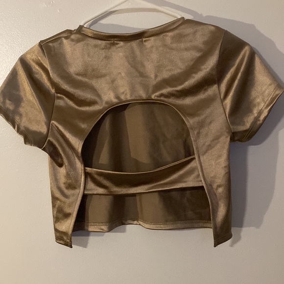 Gold crop top size m - Picture 2 of 3
